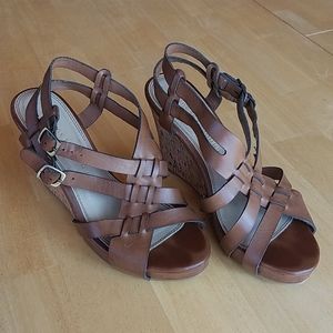 CUTE WEDGES! Comfortable and look great!